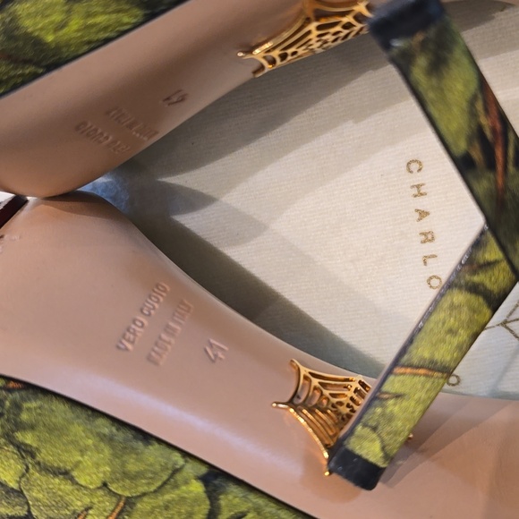 Vintage Limited Edition Charlotte Olympia "Bear Necessities" Heels. Size… - Picture 8 of 16